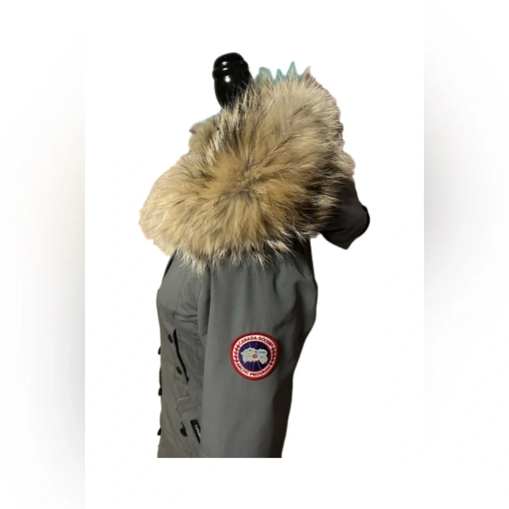 Women's Gray Parka with Fur Trim - Picture 4 of 16